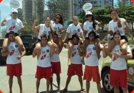 Equipe de rua em intervenção urbana do IBMR