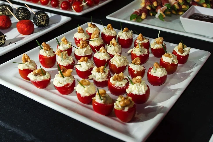 Mesa de doces do buffet da BORA